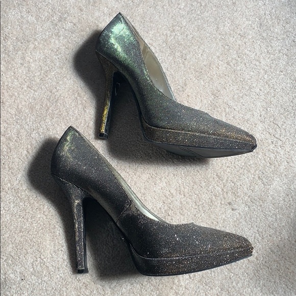 Nine West copper glitter heels *amazing condition - Picture 6 of 7
